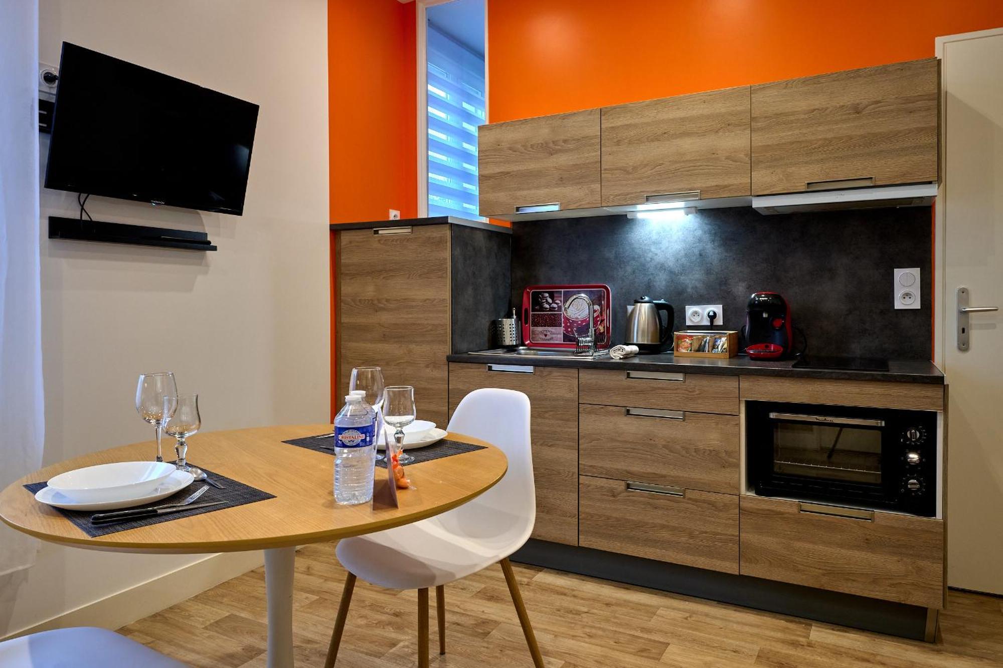 Le Faidherbe Style Appart' Hotel - Wifi Gratuit - Parking Gratuit Calme Et Lumineux 느베르 외부 사진